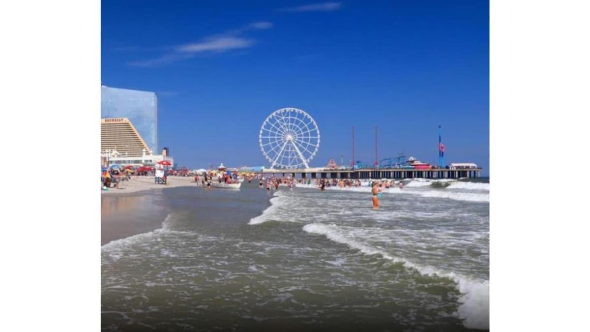 Cozysuites Showboat 1br 2ba Oceanfront