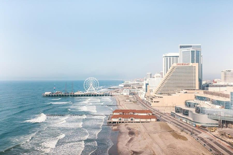 Apartment Cozysuites Showboat 1br 2ba Oceanfront