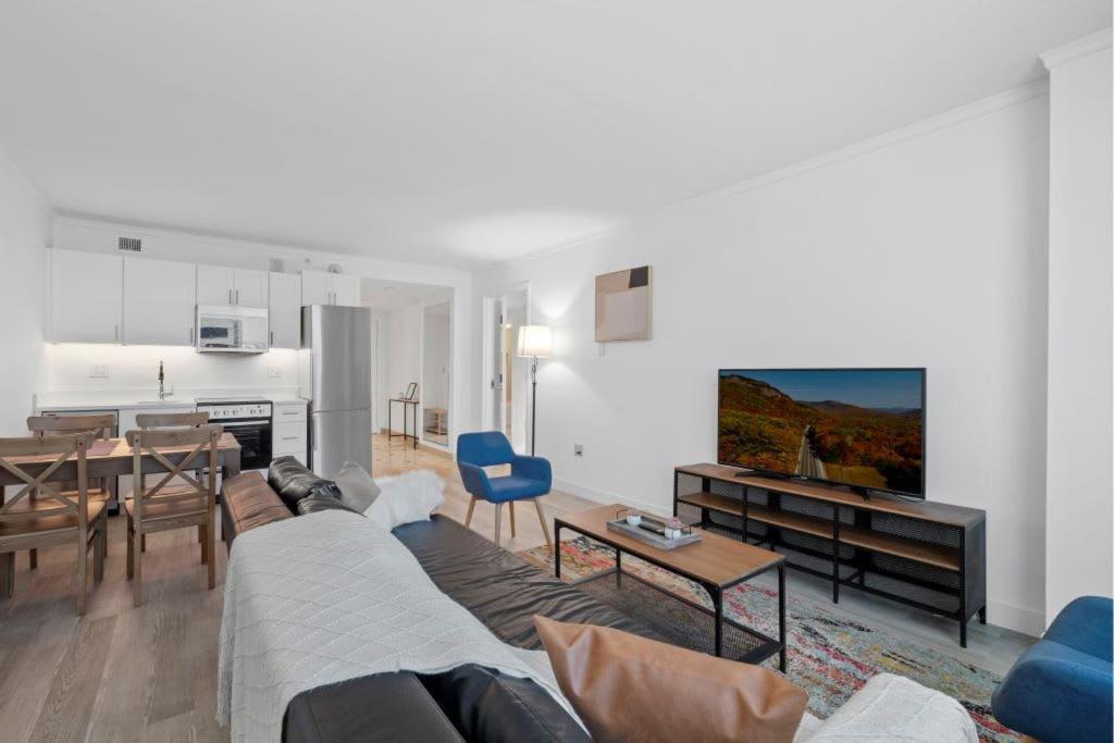 Cozysuites Showboat 1br 2ba Oceanfront *