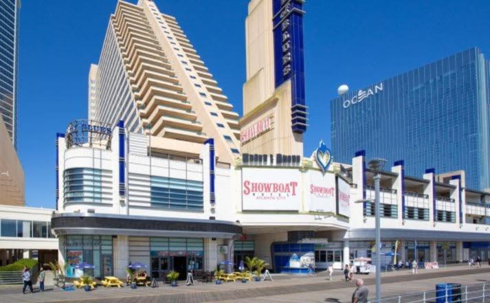 Cozysuites Showboat 1br 2ba Oceanfront *